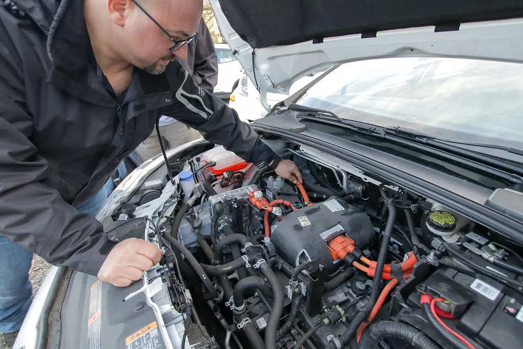 Electric & Hybrid Vehicles Training
